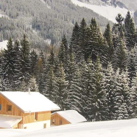 Three-bedroom Holiday In * Annaberg im Lammertal