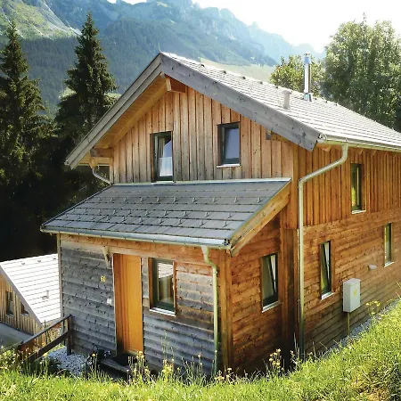 Three-bedroom Holiday In